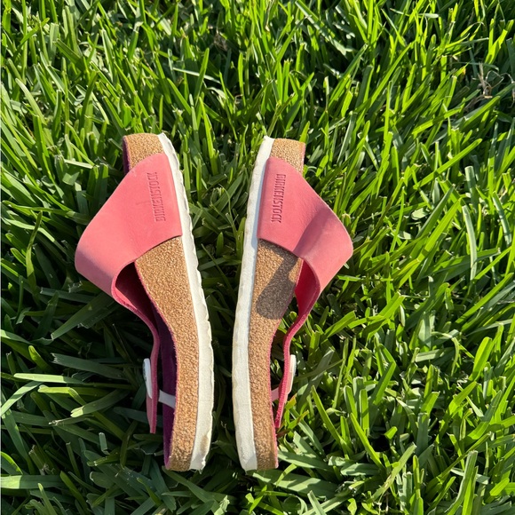 BIRKENSTOCK GIZEH BIG BUCKLE
FUCHSIA TULIP SIZE 37 - Picture 9 of 11